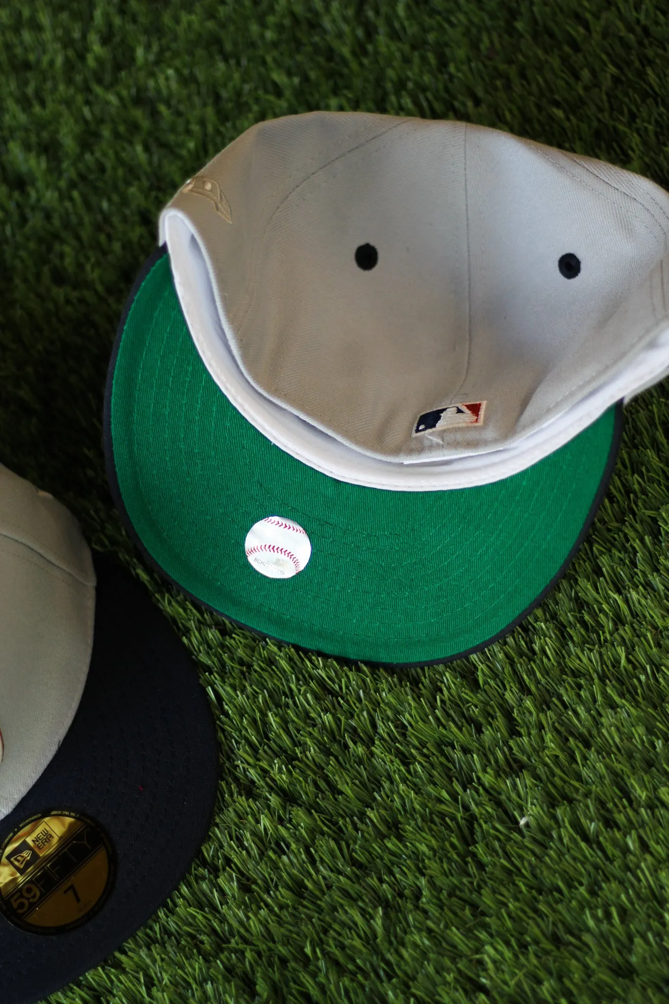2007 WASHINGTON NATIONALS GREY/NAVY FITTED W/ GREEN UNDER VISOR
