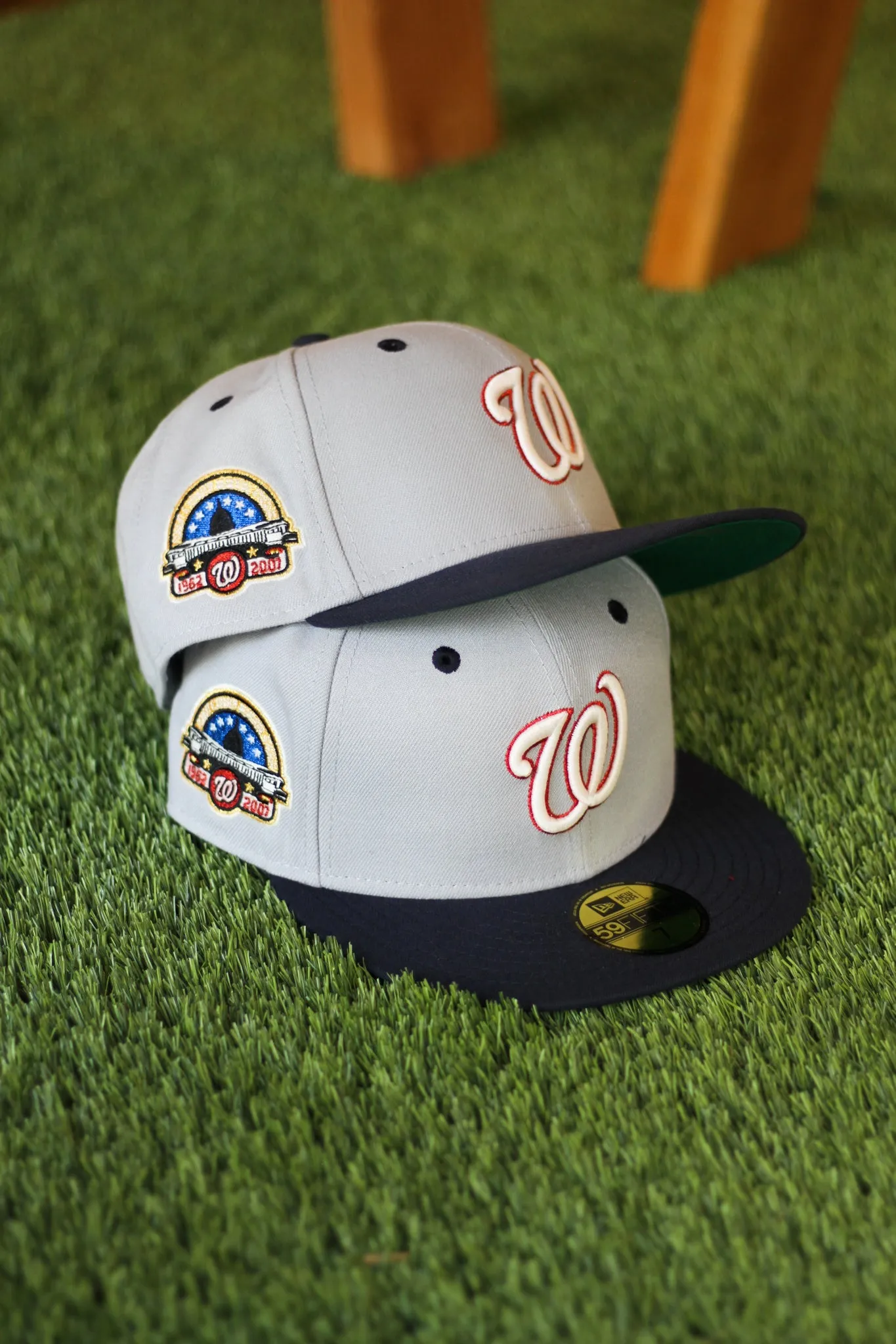 2007 WASHINGTON NATIONALS GREY/NAVY FITTED W/ GREEN UNDER VISOR