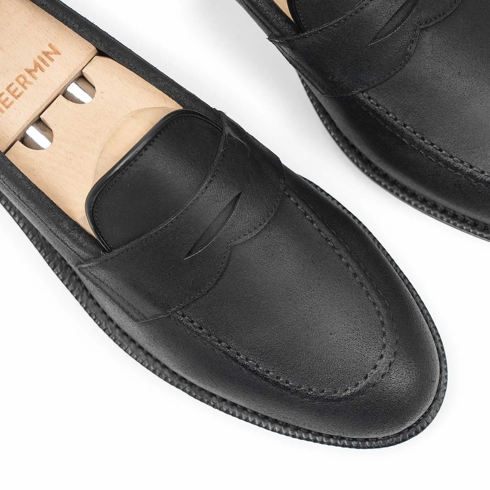 514045 - BLACK WAXY COMMANDER - E