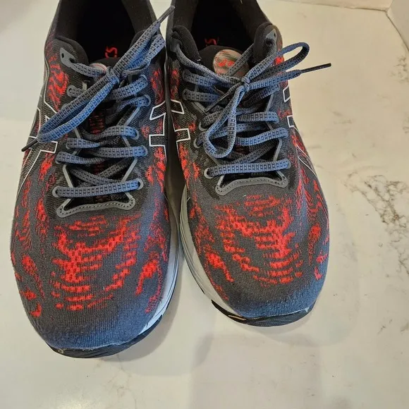 Asics Cumulus Running Shoe Size 11