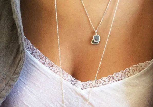 Casual Double gold and concrete pendents