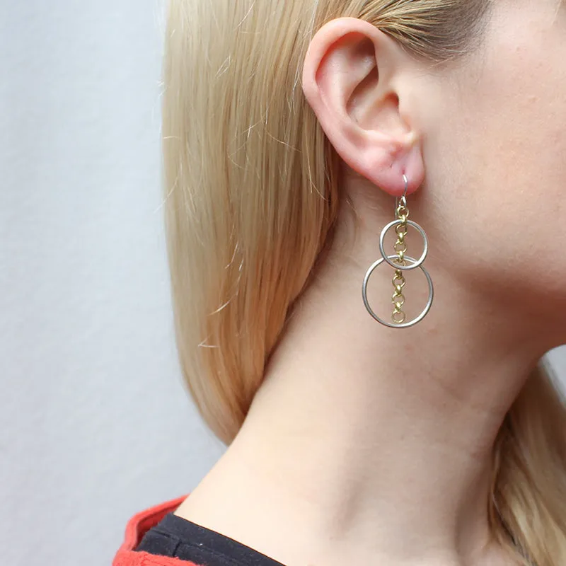 Chain with Tiered Rings Wire Earring