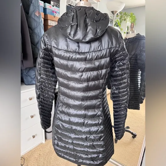 Eddie Bauer Packable Car Jacket Down Black in Sz. Small