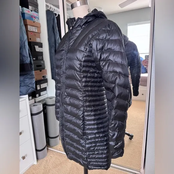 Eddie Bauer Packable Car Jacket Down Black in Sz. Small