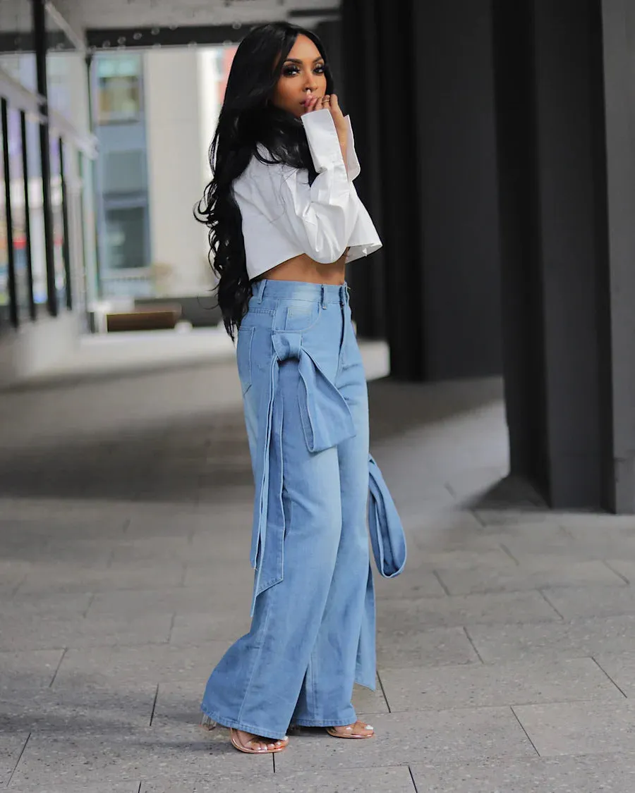 Edgy Lace-Up Pocket Detail Wide-Leg Washed Denim Jeans