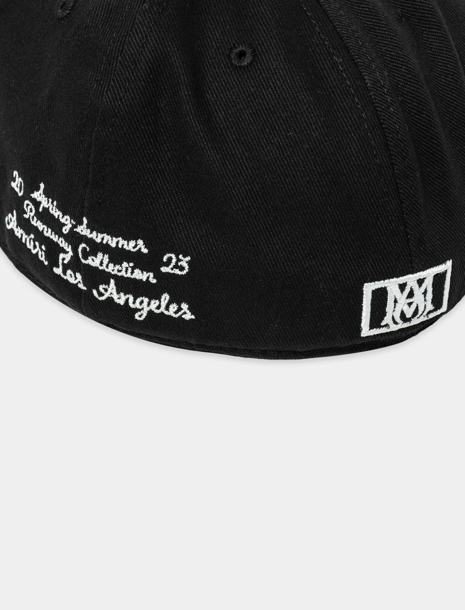 FITTED HAT