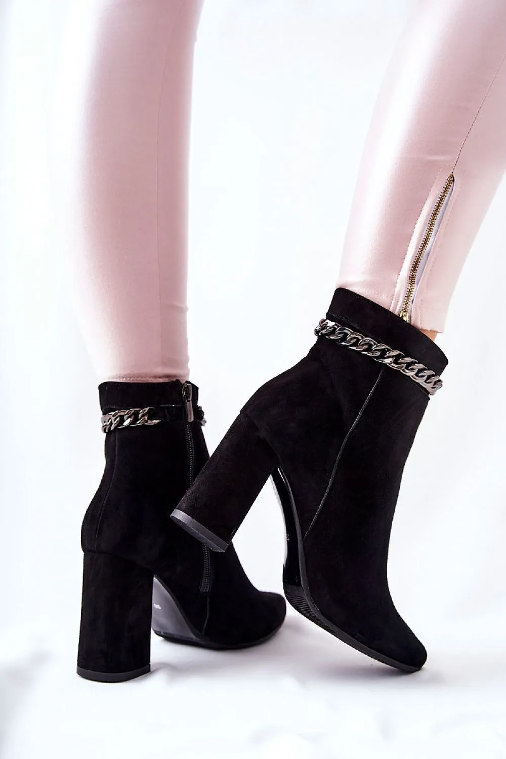 Heel boots
