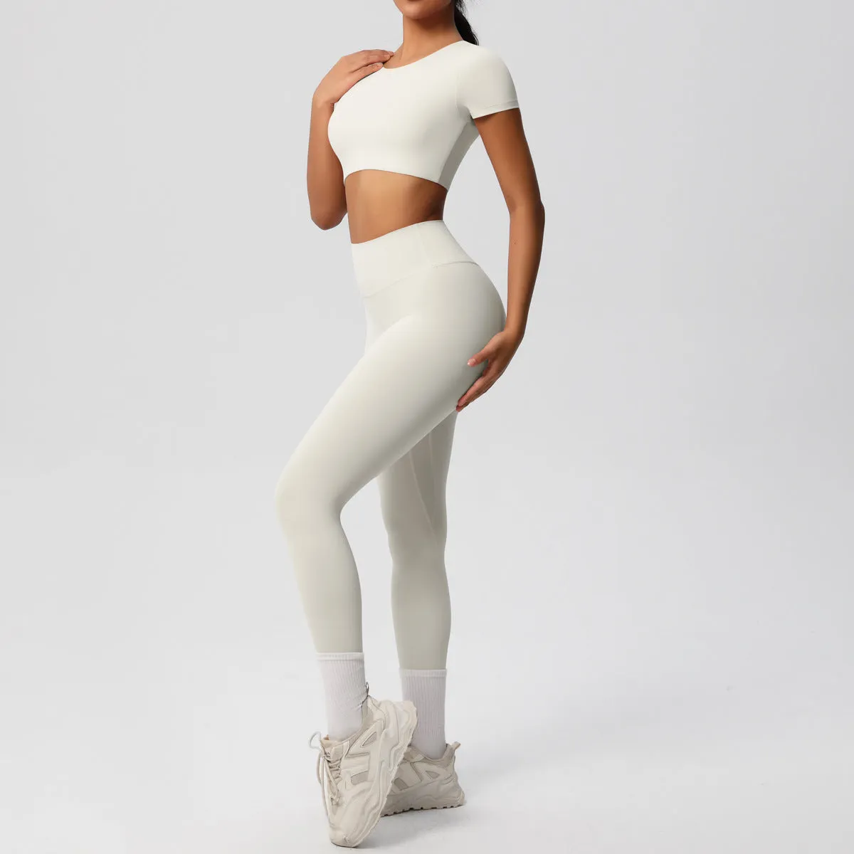 High-Performance Short Sleeve Yoga and Fitness Two-Piece Set