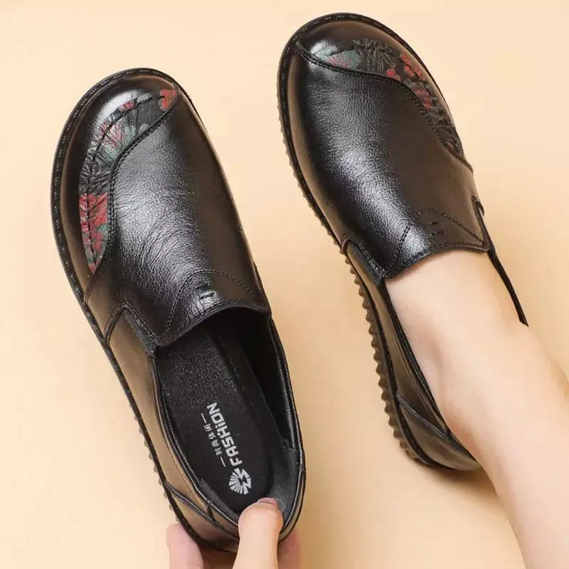 Moccasins for heel pain