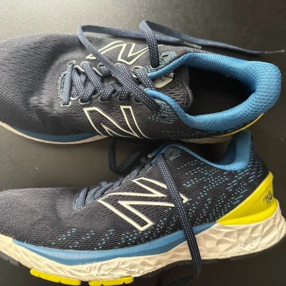 New Balance kids Fresh Foam 880 V11 Running Shoe