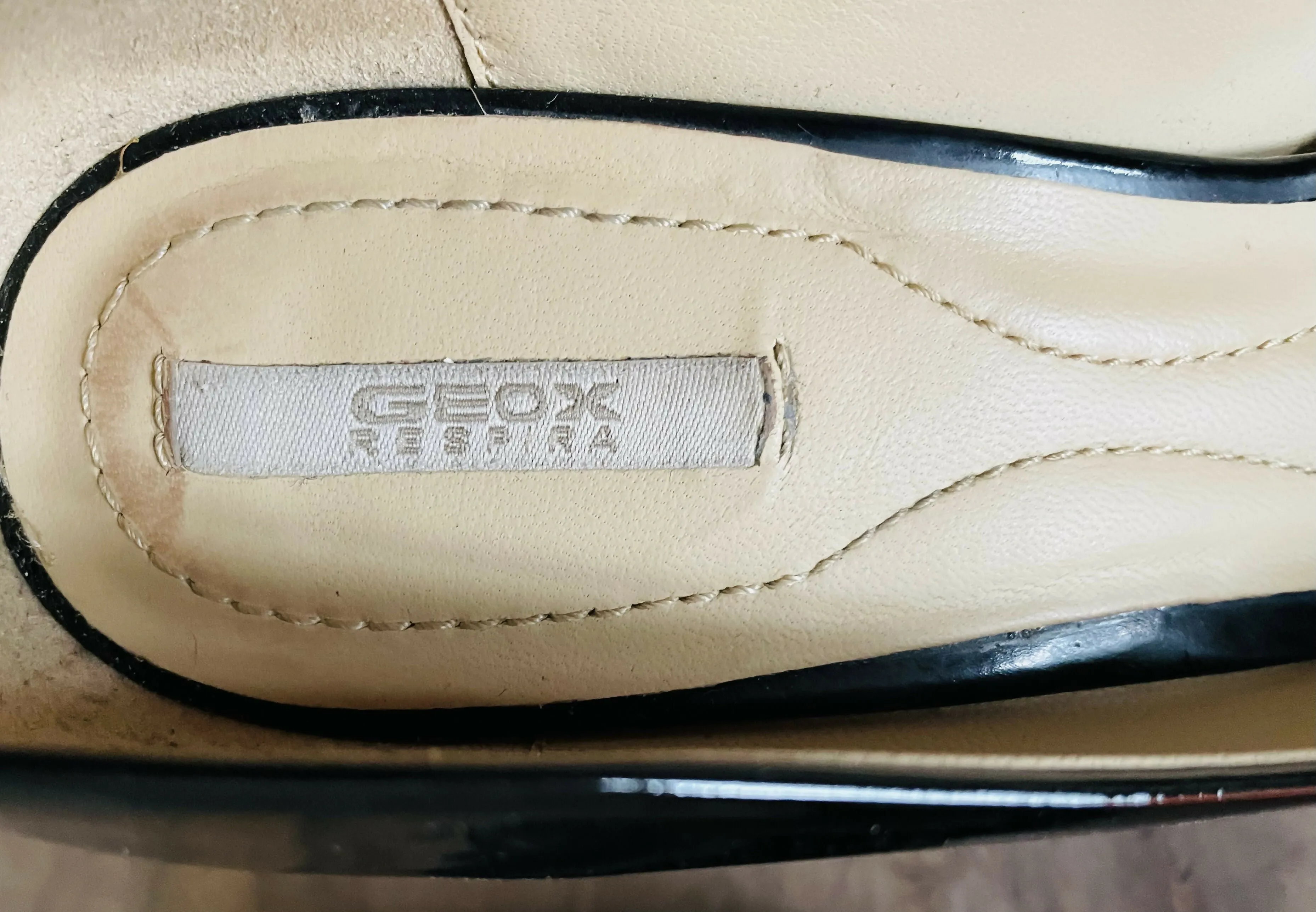 Pumps von GEOX Grösse 37 LEDER