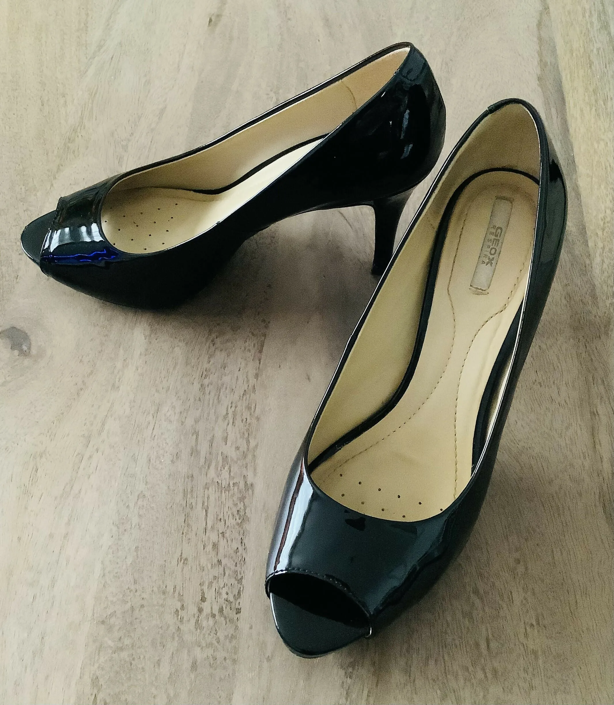 Pumps von GEOX Grösse 37 LEDER