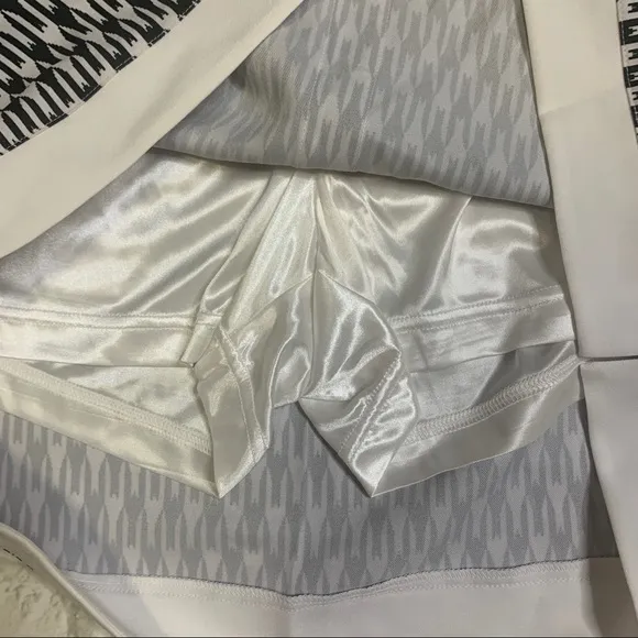 Sport Haley NWT skort sport skirt