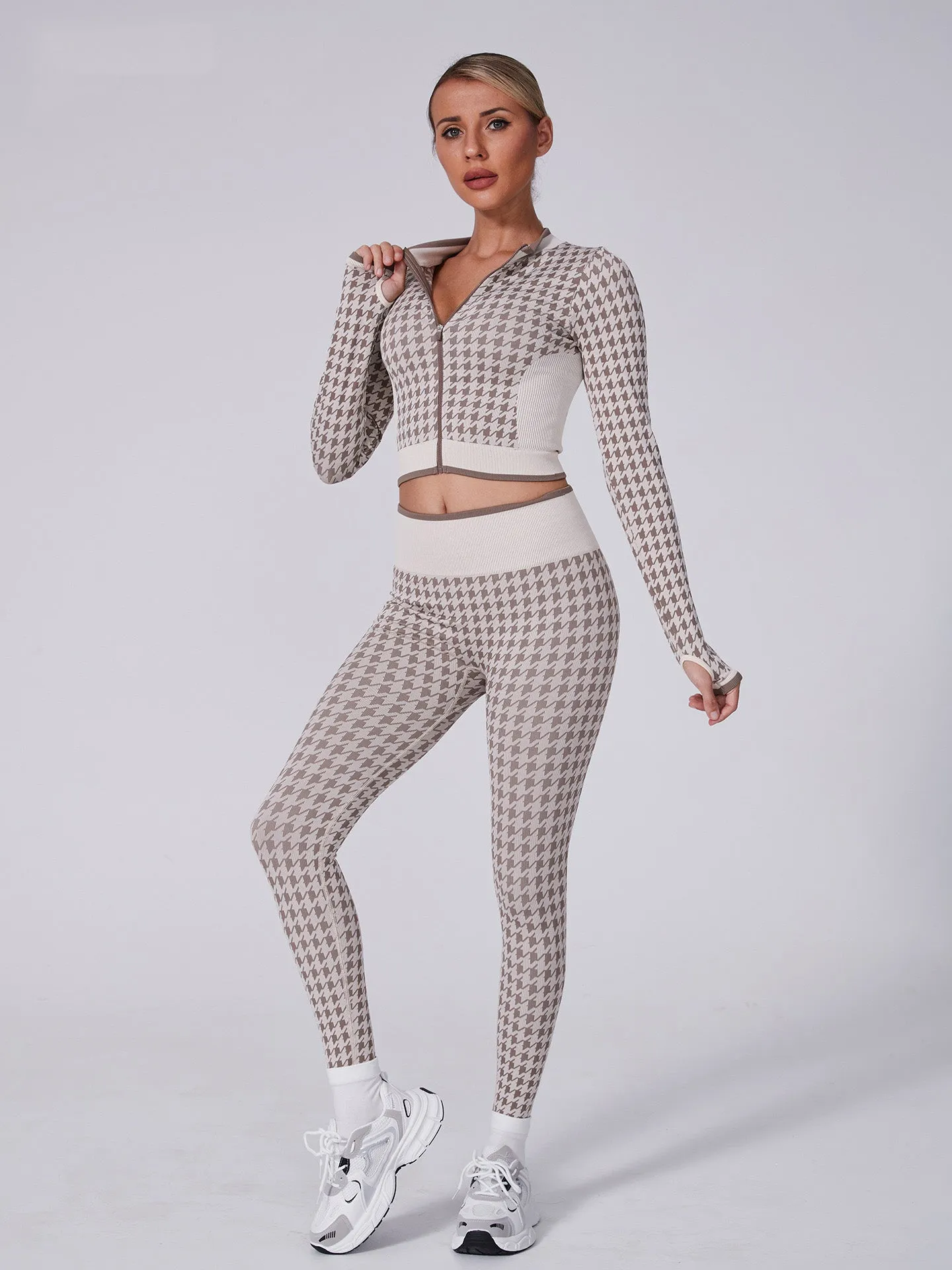Stylish Houndstooth Two-Piece Yoga Set with Ribbed Design