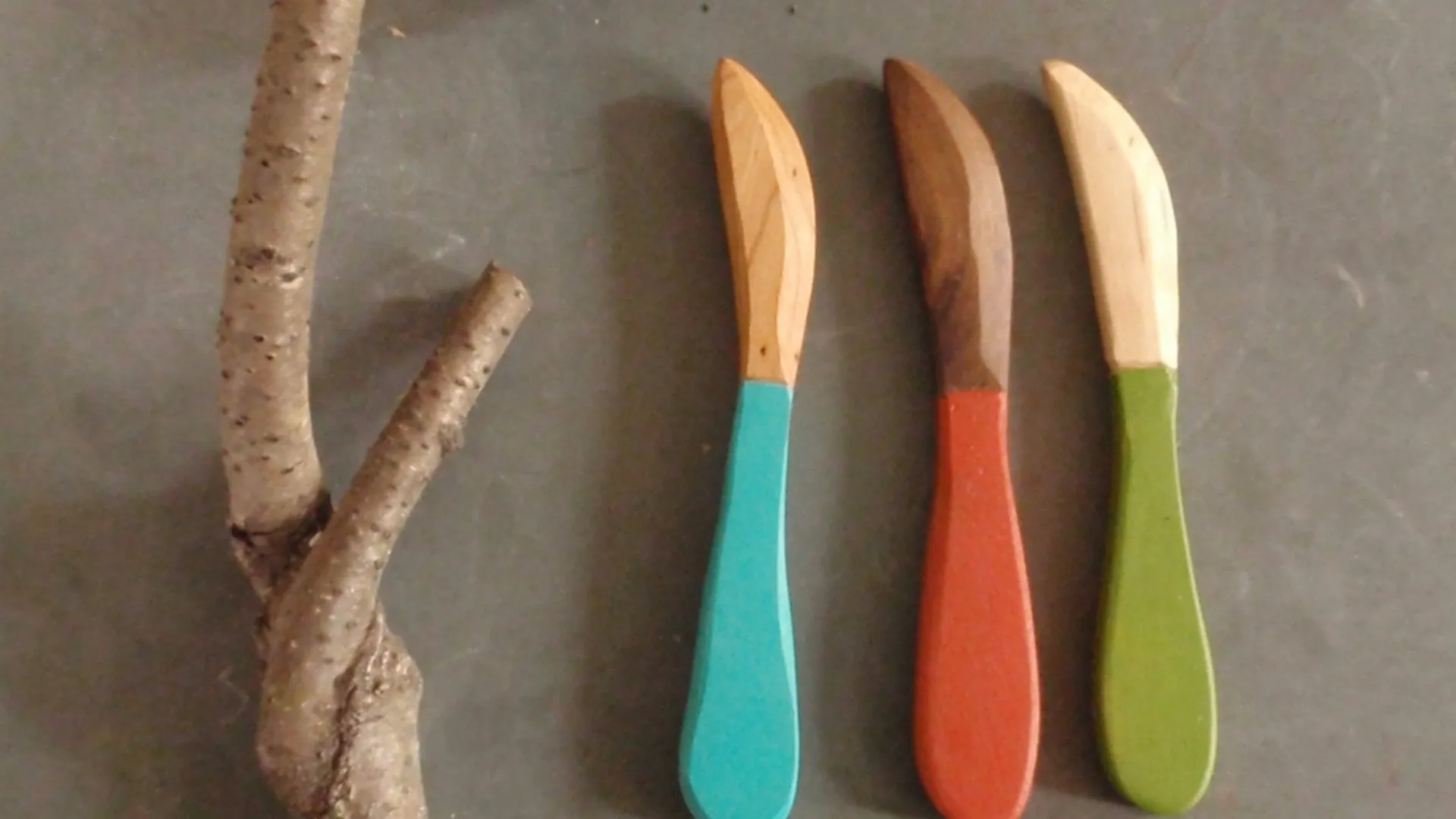 urban farmhouse wood spreader