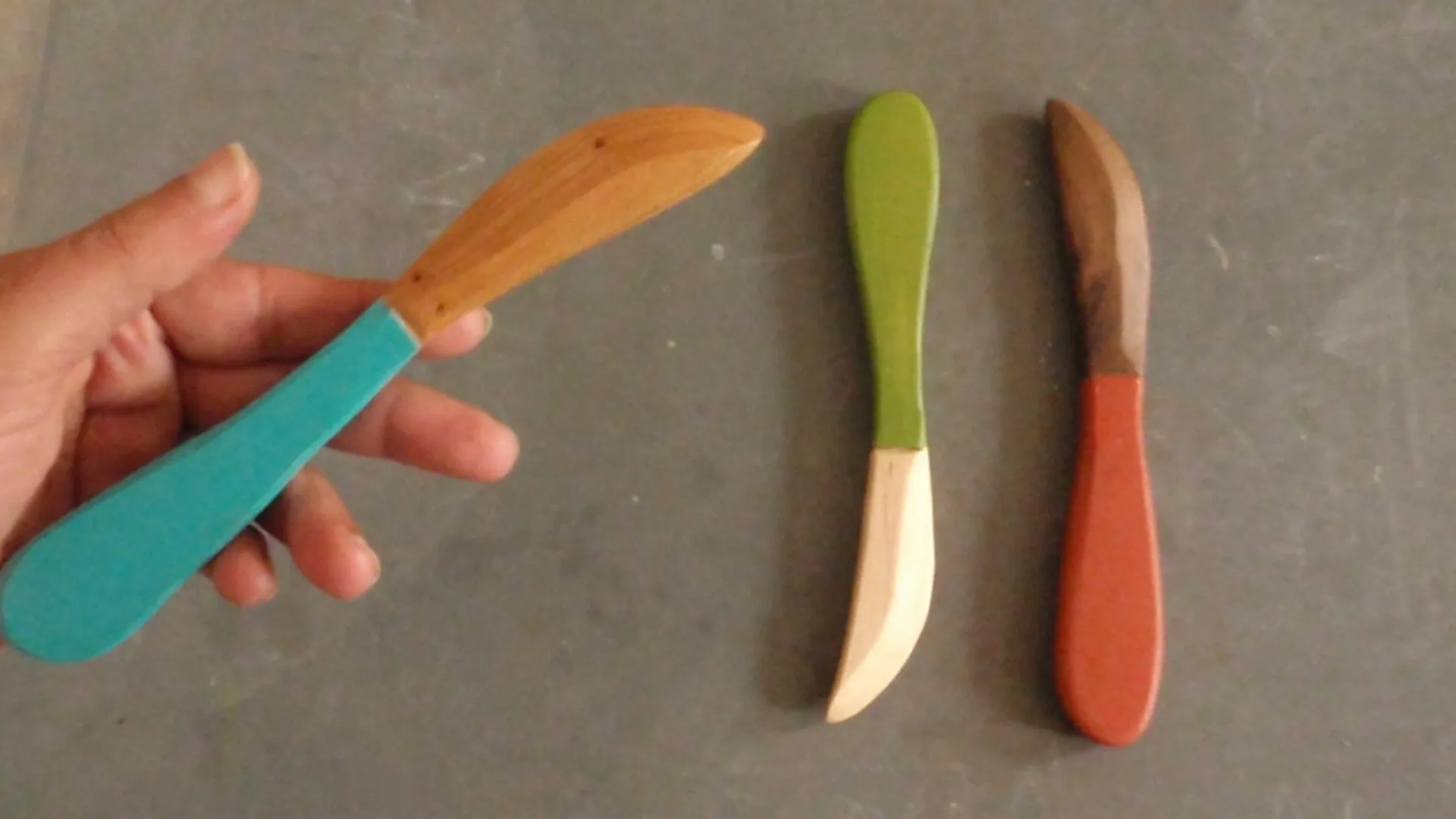 urban farmhouse wood spreader