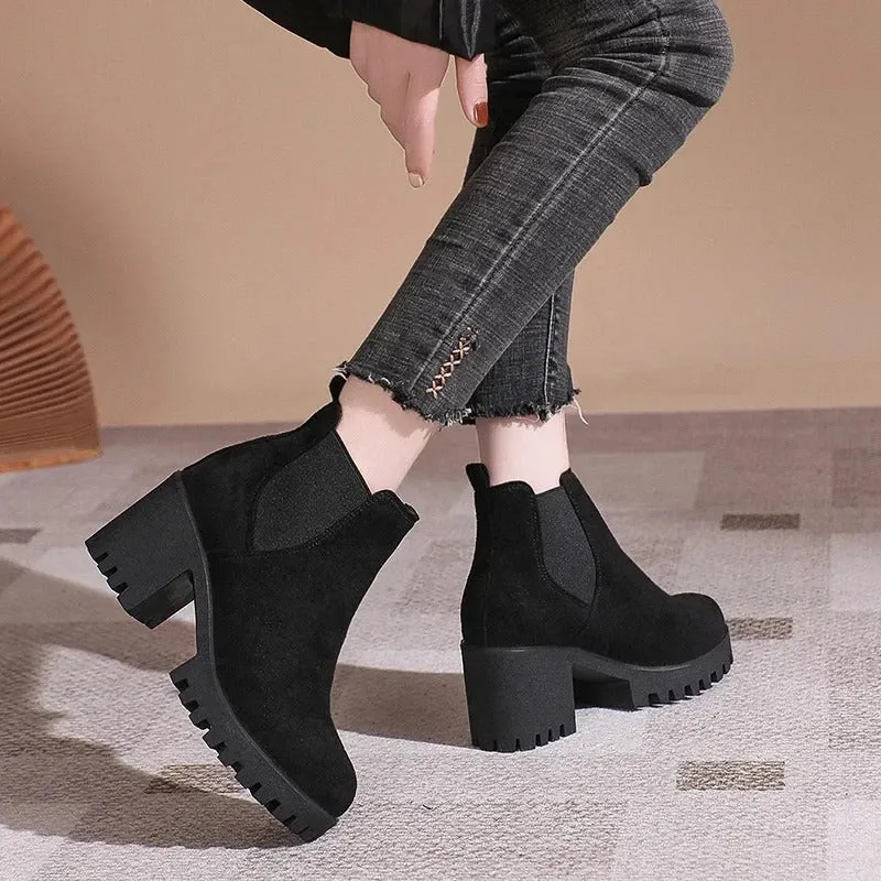 Urban Suede Chelsea Boots