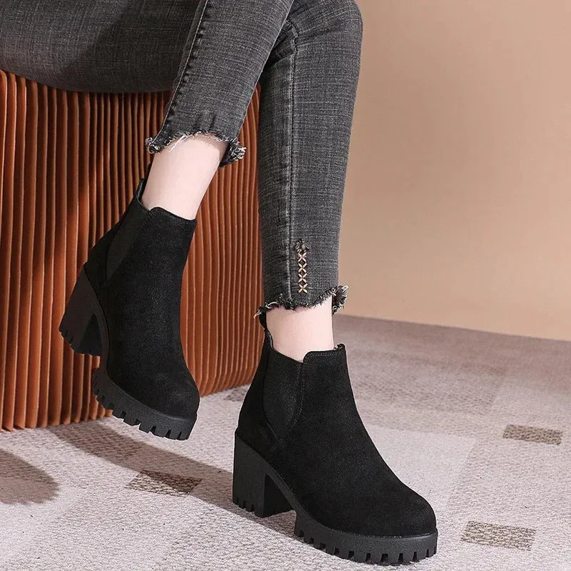 Urban Suede Chelsea Boots