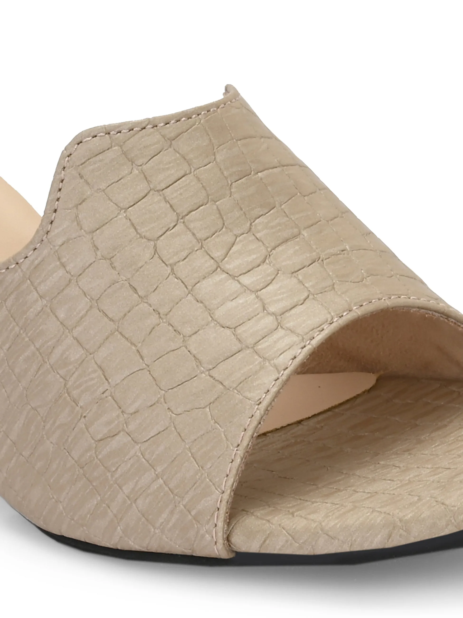 Women  Heels