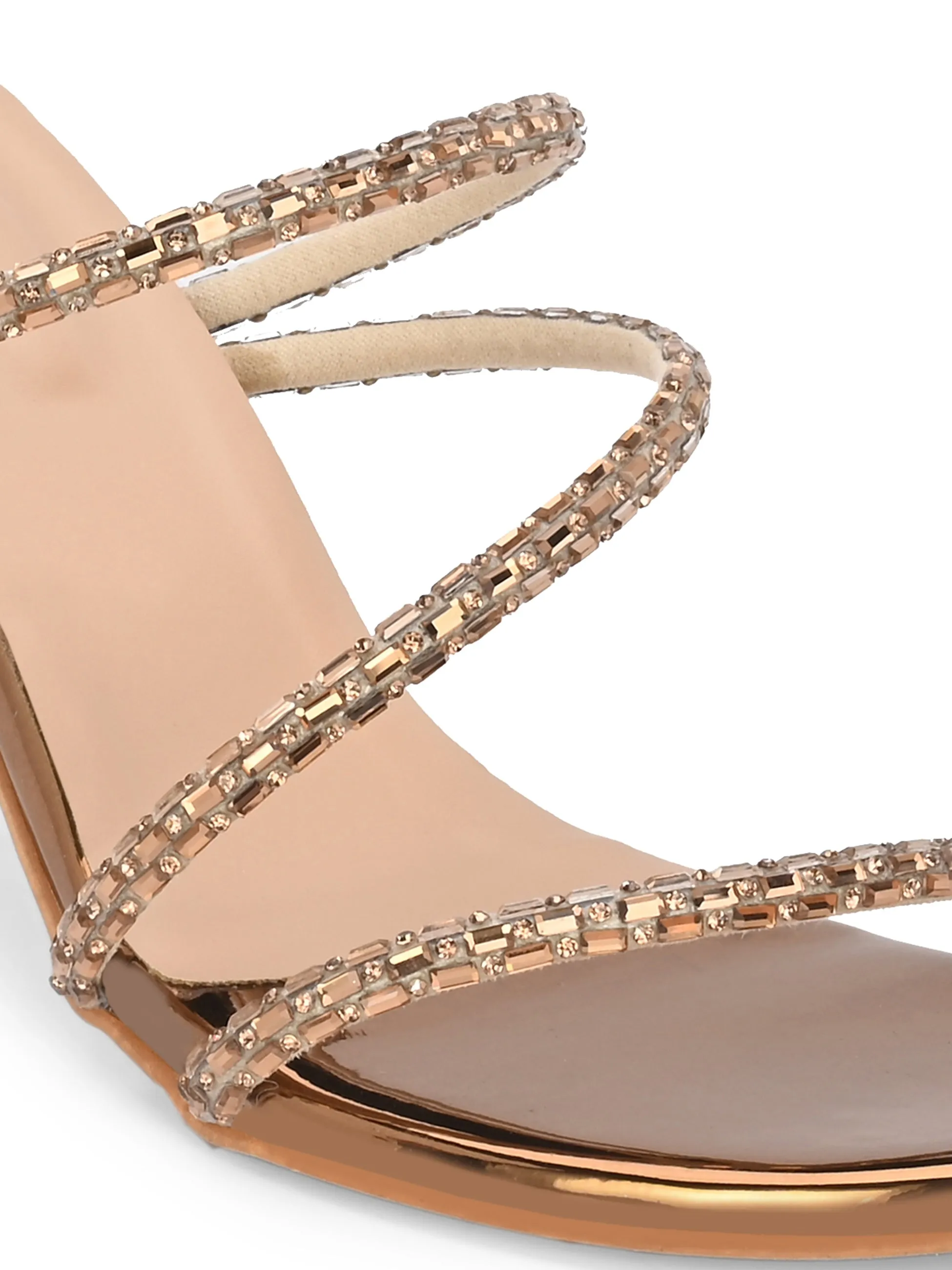 WOMEN HEELS