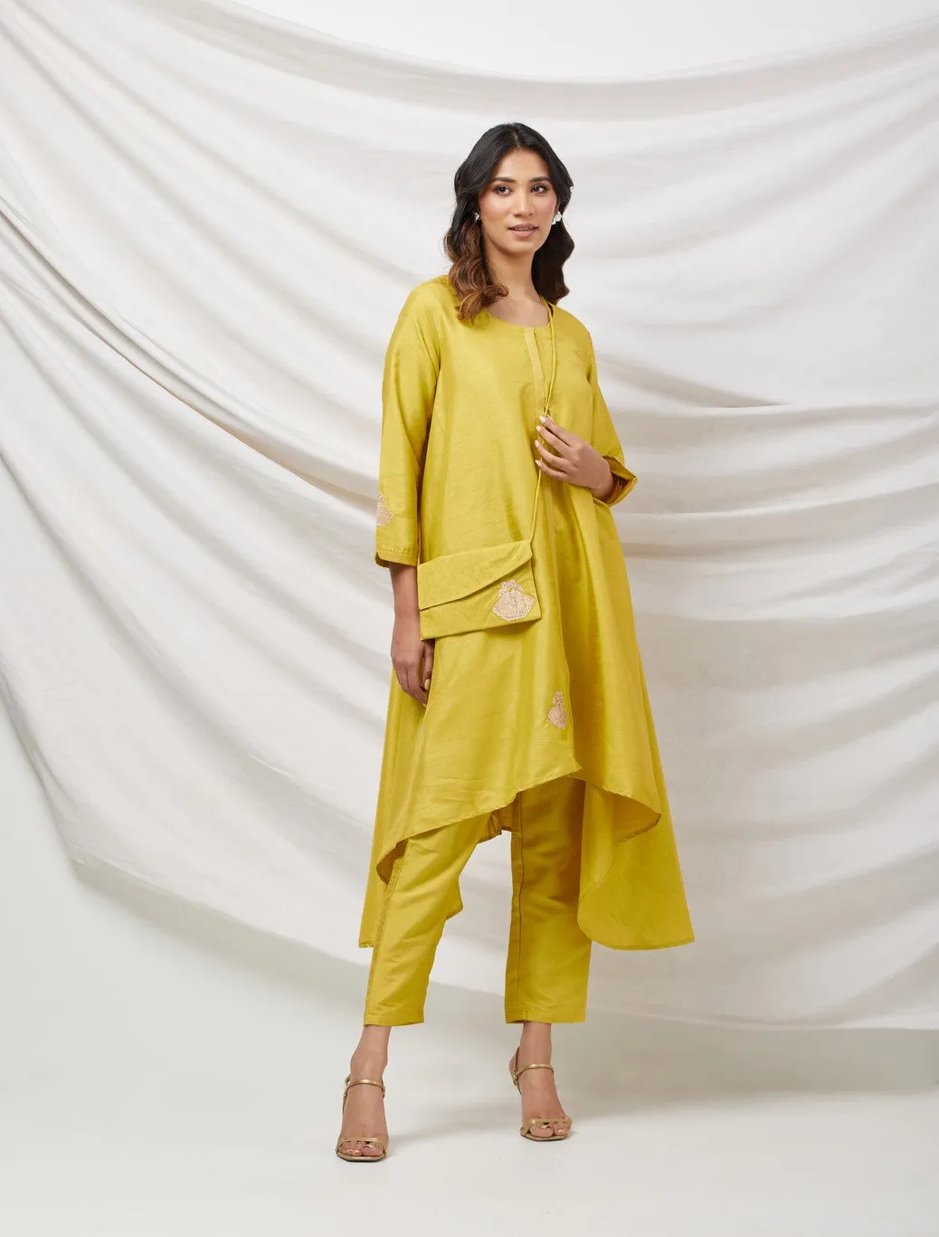 Yellow Tunic Set With Bag